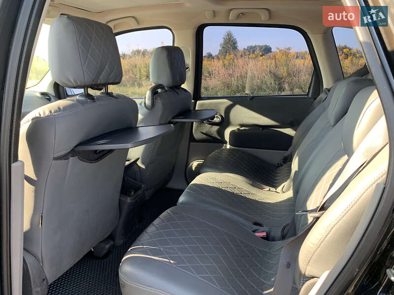 Минивэн Renault Scenic 2006 в Малине