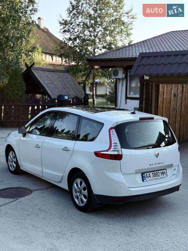 Минивэн Renault Scenic 2011 в Смеле