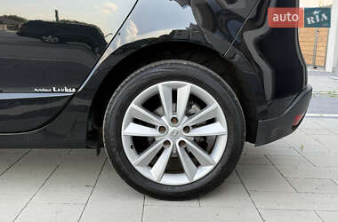 Минивэн Renault Scenic 2011 в 