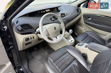 Минивэн Renault Scenic 2011 в 