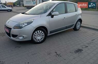 Минивэн Renault Scenic 2009 в 