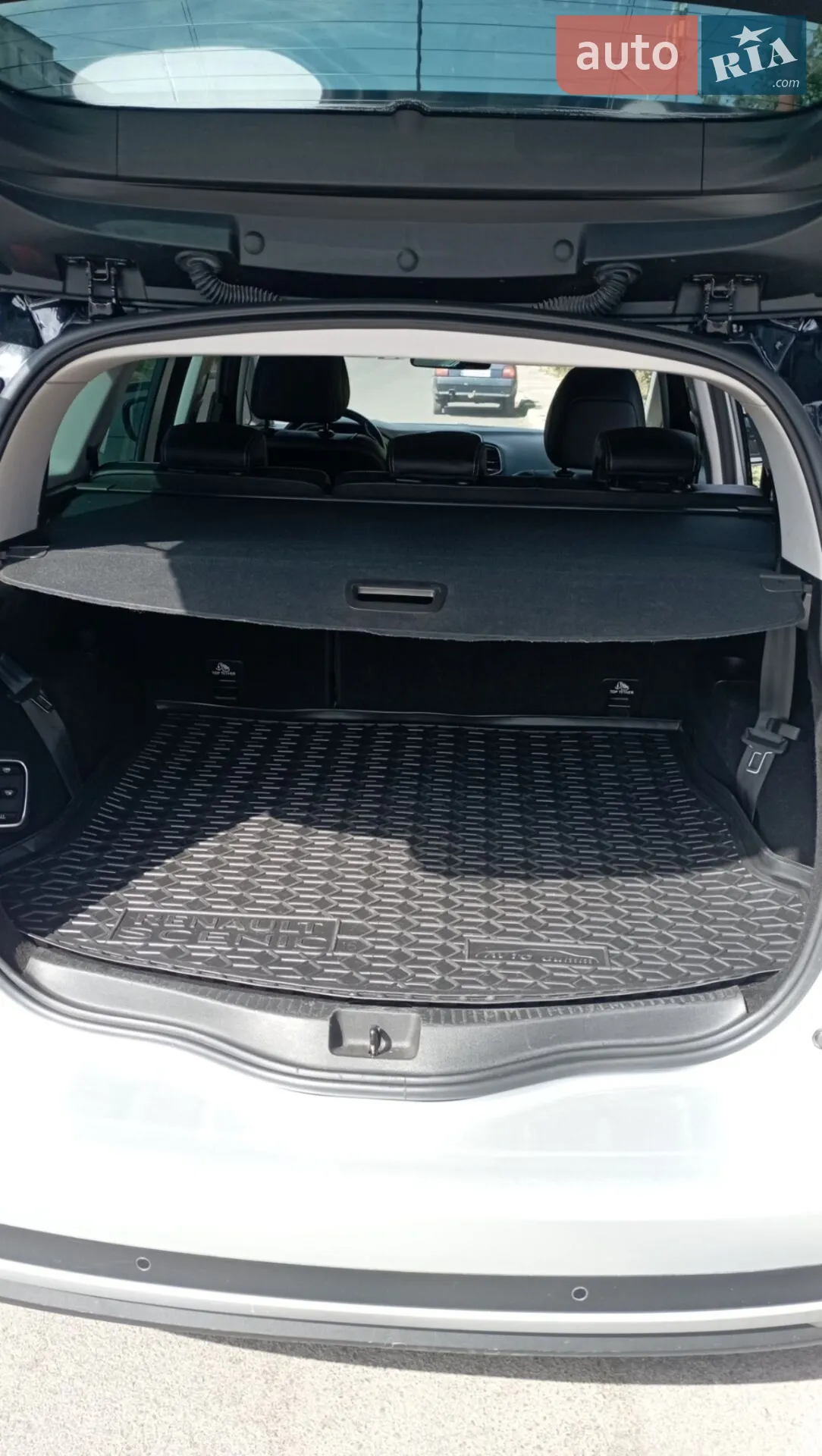 2019 Renault Scenic - мініатюра 9