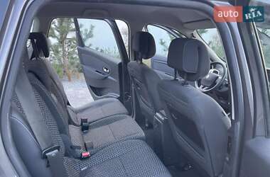 Минивэн Renault Scenic 2011 в 