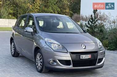 Минивэн Renault Scenic 2011 в Сарнах