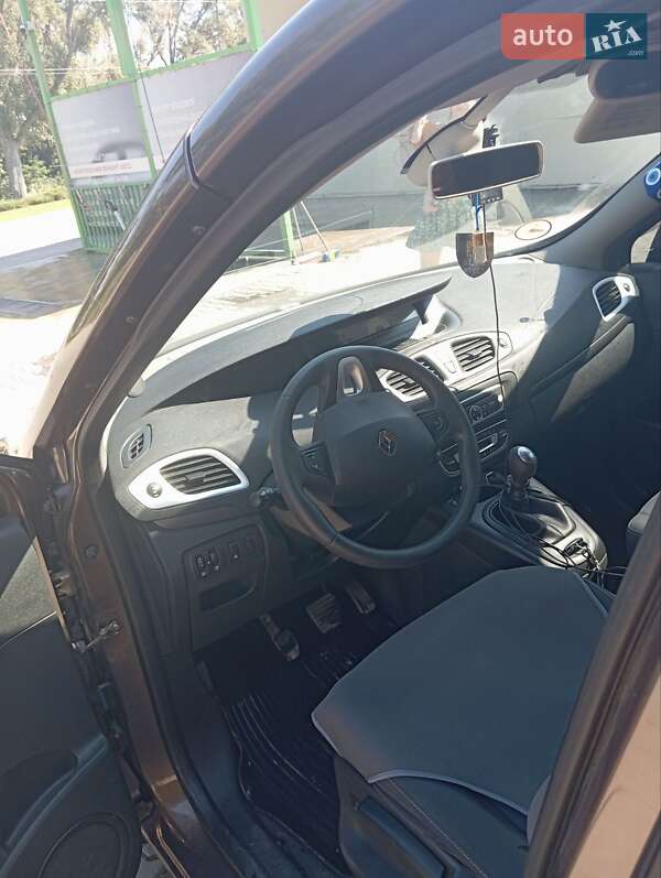 Минивэн Renault Scenic 2010 в Кицмани фото 4 Минивэн Renault Scenic 2010 в Кицмани