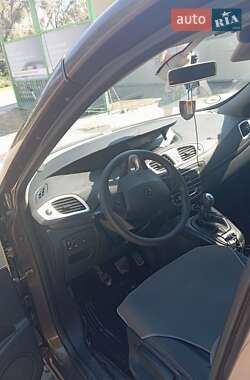Минивэн Renault Scenic 2010 в 