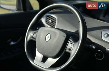Минивэн Renault Scenic 2014 в 