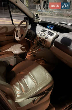 Минивэн Renault Scenic 2006 в 