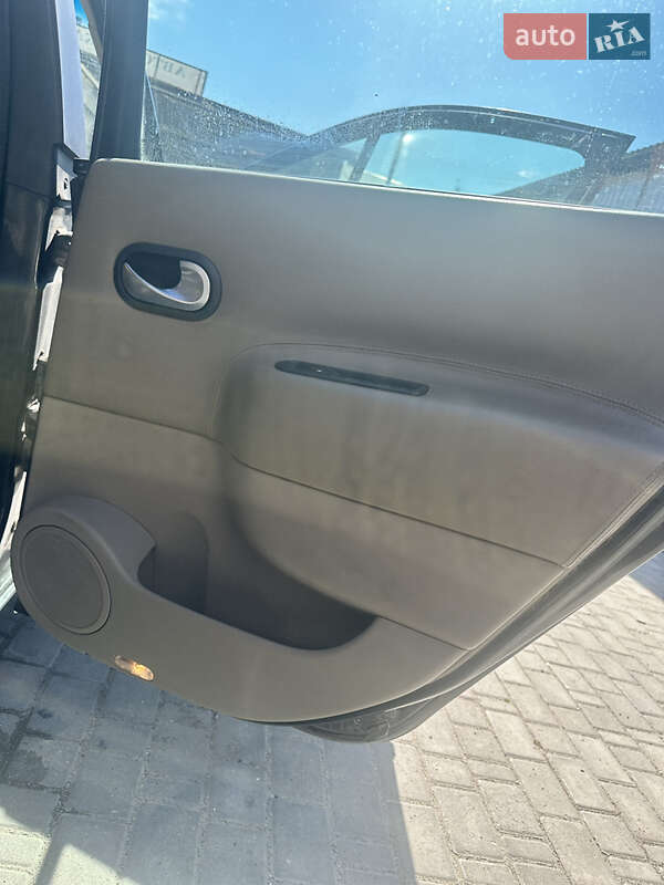 Минивэн Renault Scenic 2004 в Изяславе