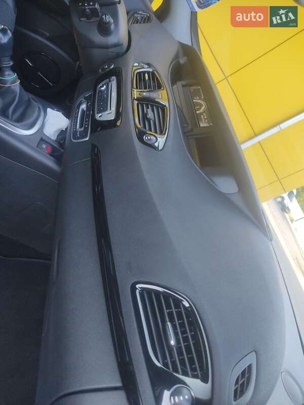Минивэн Renault Scenic 2012 в Дубно фото 8 Минивэн Renault Scenic 2012 в Дубно