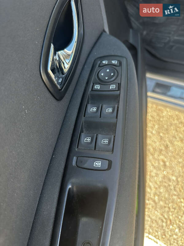Минивэн Renault Scenic 2015 в Львове