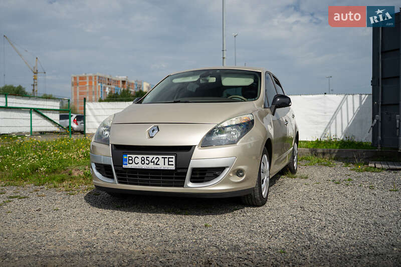 Минивэн Renault Scenic 2011 в Львове