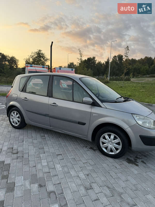 Минивэн Renault Scenic 2003 в Львове
