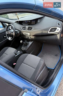 Минивэн Renault Scenic 2011 в 