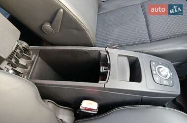 Минивэн Renault Scenic 2011 в 