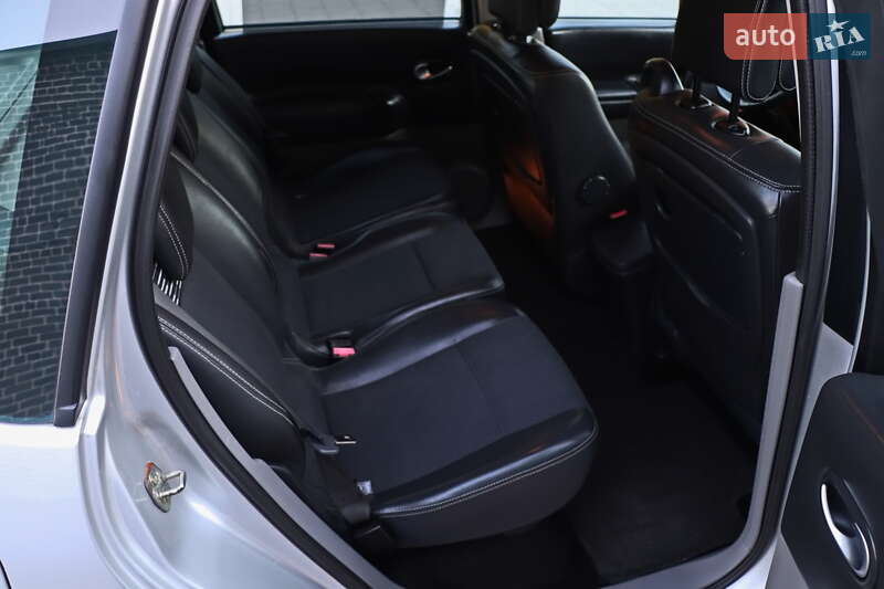 Минивэн Renault Scenic 2005 в Кременчуге фото 20 Минивэн Renault Scenic 2005 в Кременчуге
