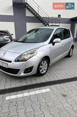 Renault Scenic 2011