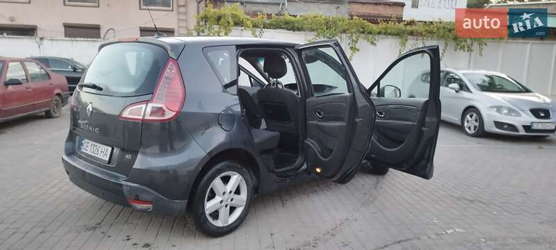 Минивэн Renault Scenic 2010 в Черновцах