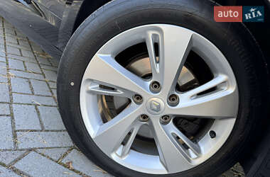 Минивэн Renault Scenic 2013 в 