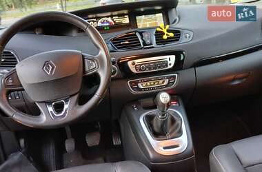 Мінівен Renault Scenic 2013 в 