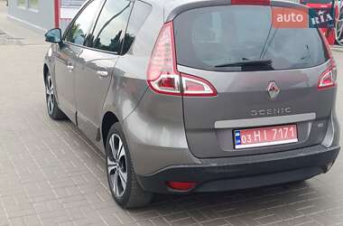 Минивэн Renault Scenic 2011 в 