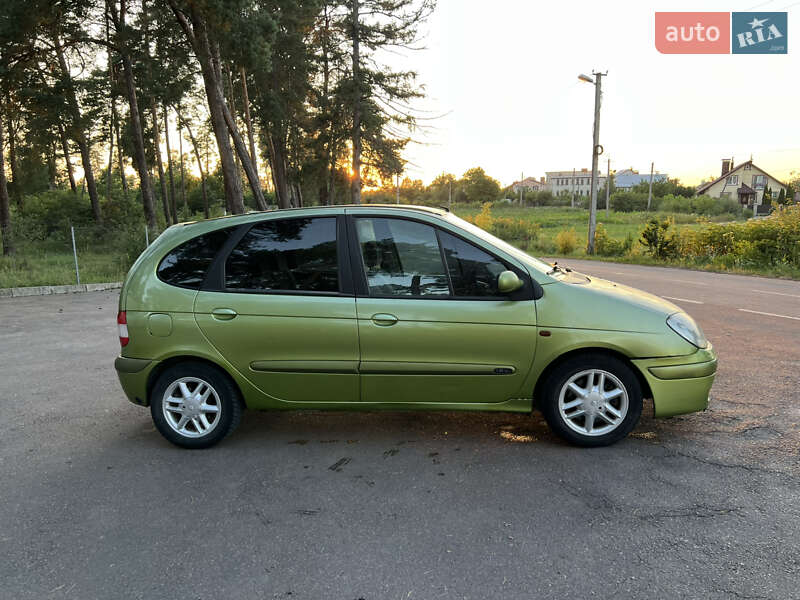 Минивэн Renault Scenic 2002 в Виннице
