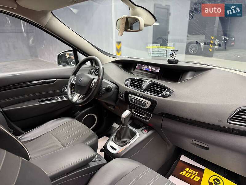 Минивэн Renault Scenic 2012 в Черновцах