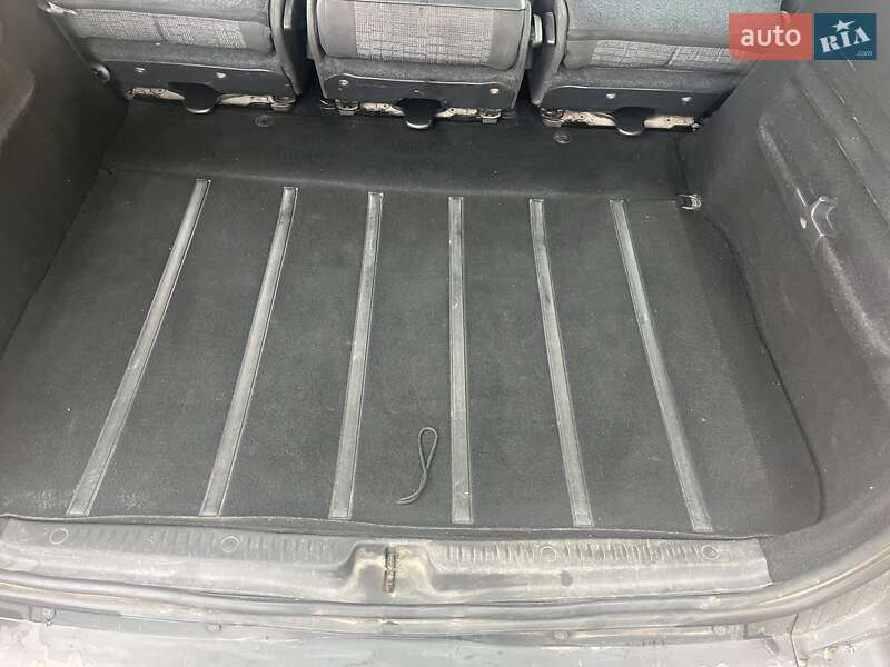 Минивэн Renault Scenic 2008 в Хырове фото 39 Минивэн Renault Scenic 2008 в Хырове