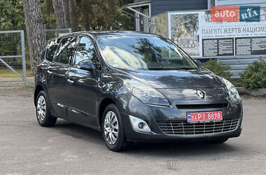 Минивэн Renault Scenic 2009 в 