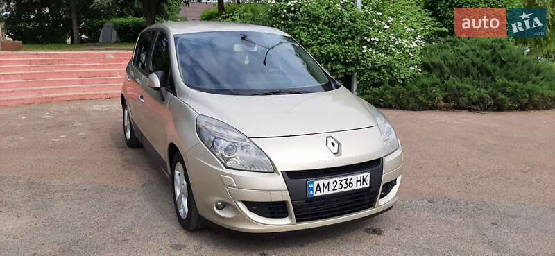 Renault Scenic 2011