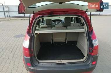 Минивэн Renault Scenic 2006 в 