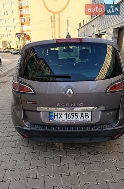 Минивэн Renault Scenic 2015 в 