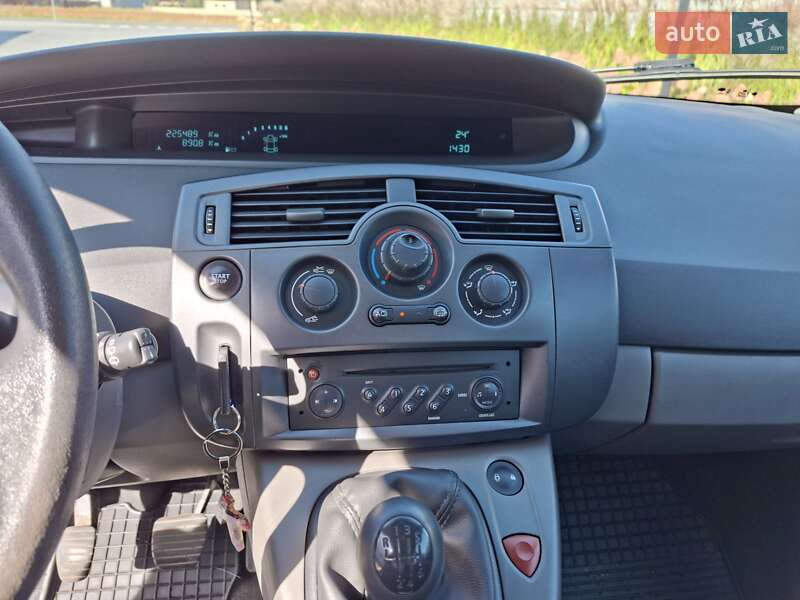 Минивэн Renault Scenic 2007 в Луцке