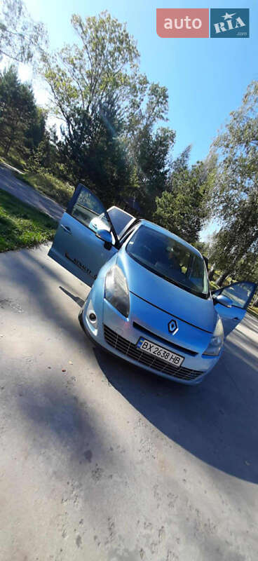 Renault Scenic 2011