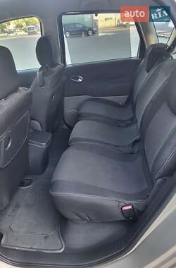 Минивэн Renault Scenic 2006 в 