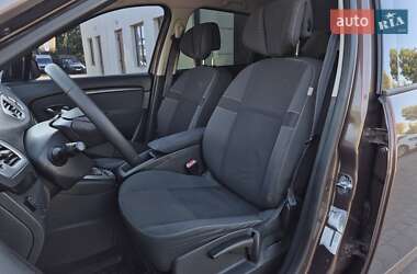 Минивэн Renault Scenic 2010 в 