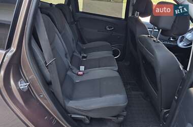 Минивэн Renault Scenic 2010 в 