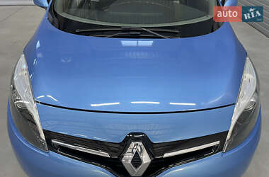 Минивэн Renault Scenic 2013 в 