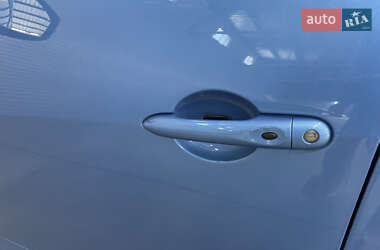 Минивэн Renault Scenic 2013 в 