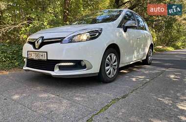 Минивэн Renault Scenic 2014 в 