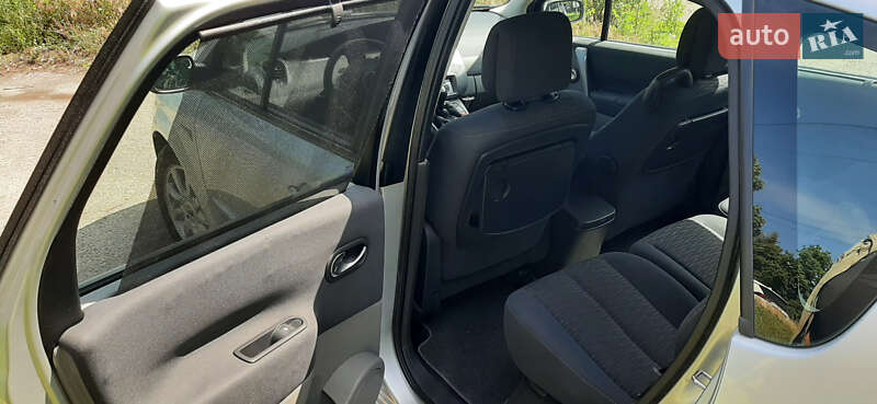 Минивэн Renault Scenic 2007 в Чернигове