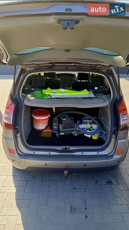 Мінівен Renault Scenic 2004 в Кременчуці