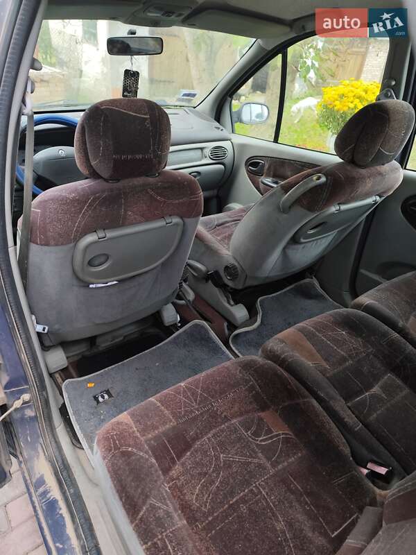 Минивэн Renault Scenic 1999 в Остроге