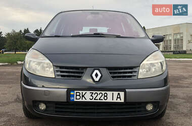 Минивэн Renault Scenic 2005 в 