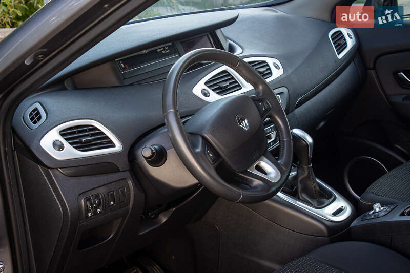 Минивэн Renault Scenic 2010 в Львове