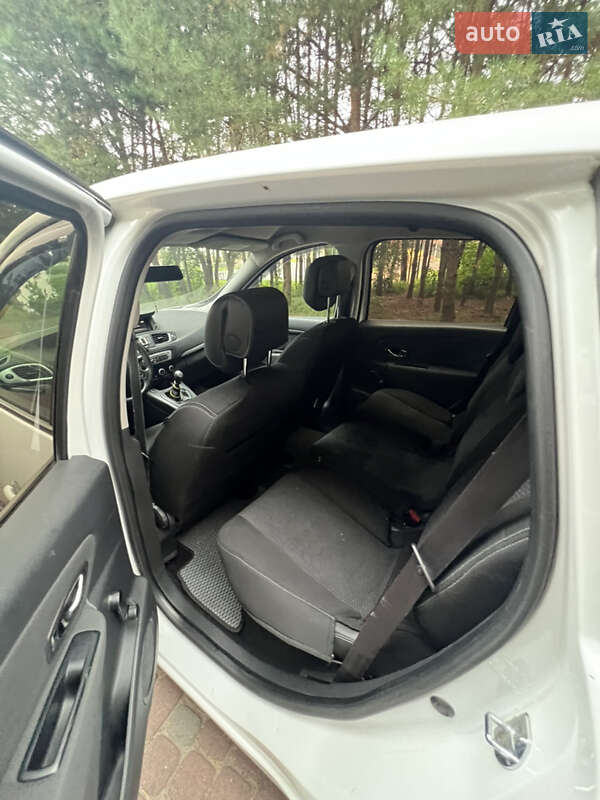 Минивэн Renault Scenic 2013 в Львове