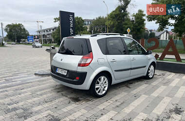 Минивэн Renault Scenic 2004 в 