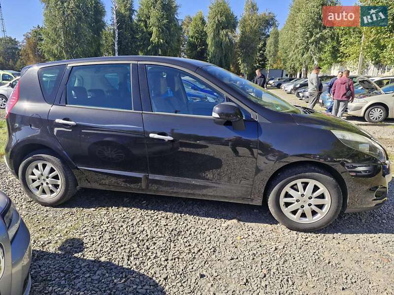 Минивэн Renault Scenic 2010 в Луцке