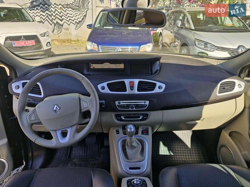 Минивэн Renault Scenic 2010 в Луцке