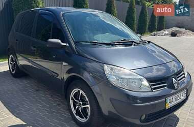Минивэн Renault Scenic 2004 в 